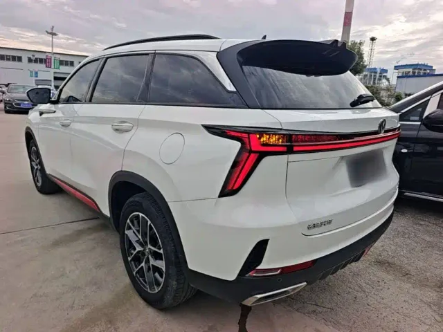 Changan CS75 Plus — Фото автомобиля 4