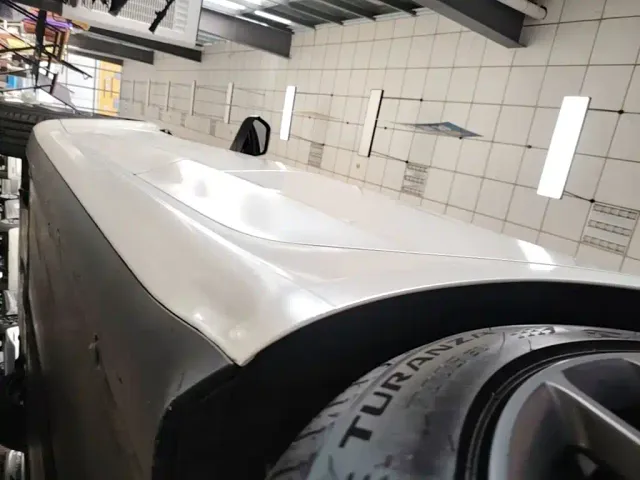 Tesla Model 3 — Фото автомобиля 21