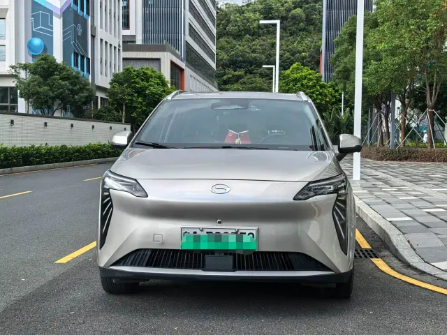 GAC Aion Y — Фото автомобиля 2