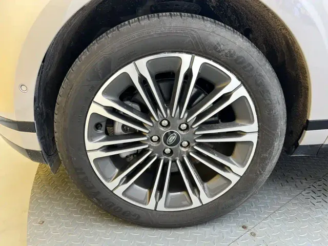 Land Rover Range Rover Evoque — Фото автомобиля 10