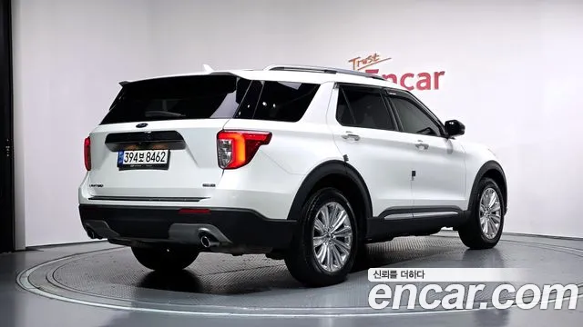 Ford Explorer 6th Gen — Фото автомобиля 2