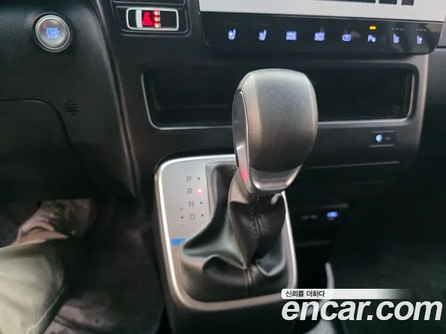 Hyundai Staria — Фото автомобиля 9