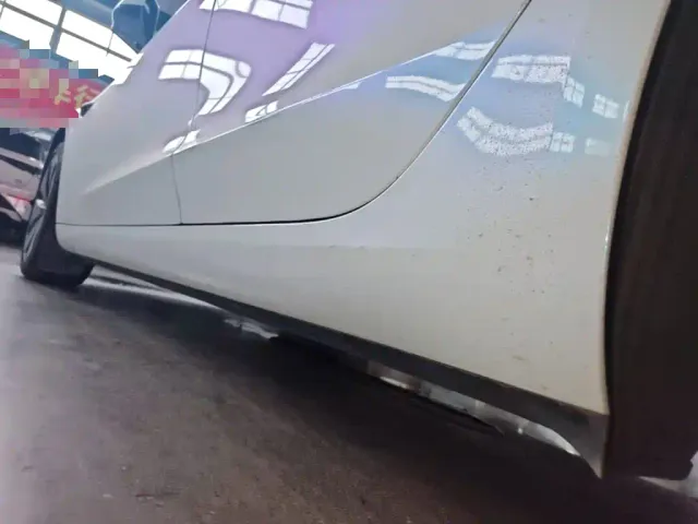 Tesla Model 3 — Фото автомобиля 20