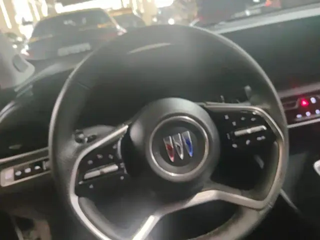 Buick LaCrosse — Фото автомобиля 15