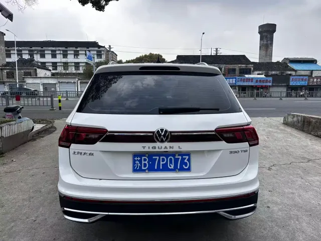 Volkswagen Tiguan L — Фото автомобиля 4