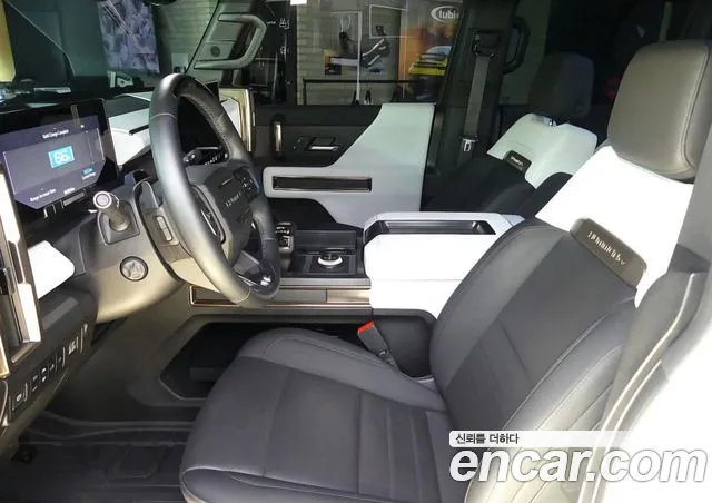 GMC Hummer EV — Фото автомобиля 10