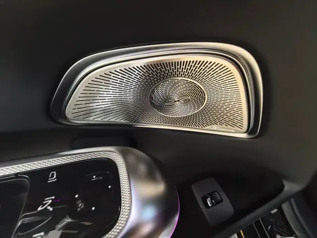 Mercedes-Benz E-Class — Фото автомобиля 13