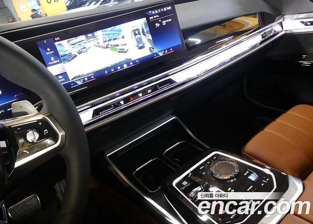 BMW 7-Series 7 серия (G70) 740i xDrive M Sport — Фото автомобиля 13