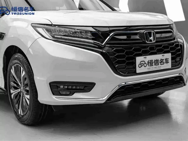 Honda UR-V — Фото автомобиля 9