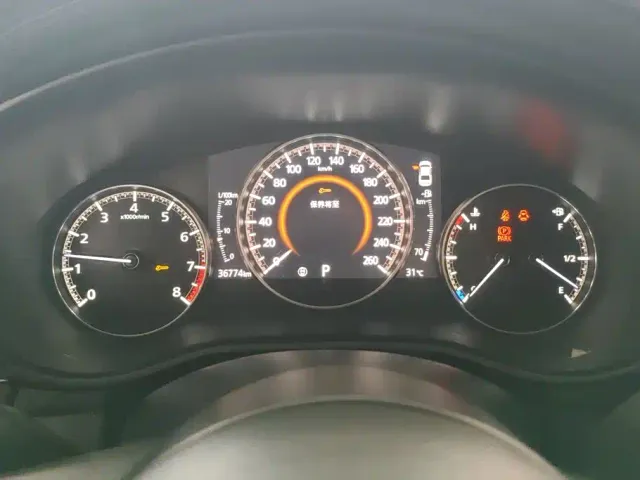 Mazda Axela — Фото автомобиля 14
