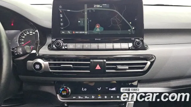 Kia Seltos — Фото автомобиля 16