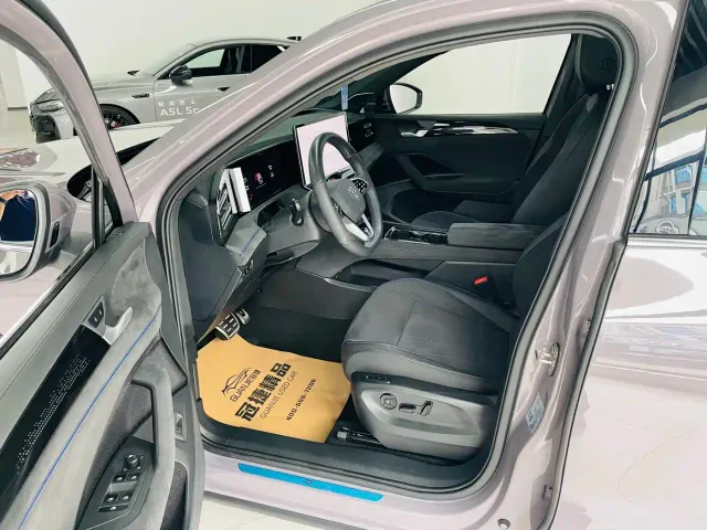 Volkswagen Tiguan L — Фото автомобиля 4