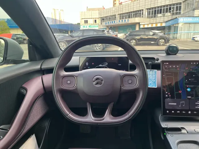 Nio ET5 Touring — Фото автомобиля 8