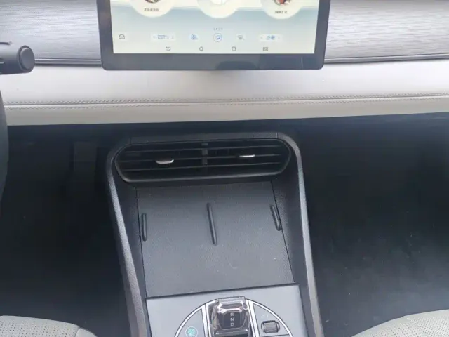 BYD Seal 05 DM-i — Фото автомобиля 14