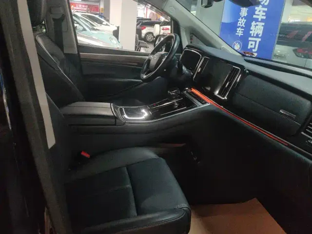 GAC Trumpchi M8 — Фото автомобиля 8