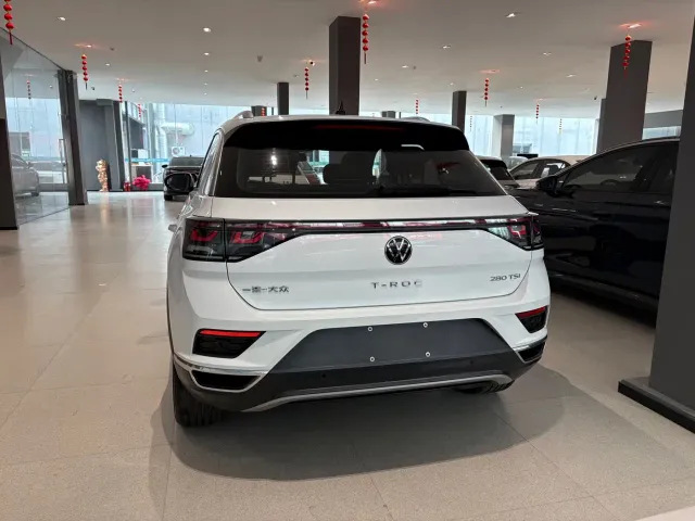 Volkswagen Volkswagen T-ROC 2024 280TSI DSG 2WD Time Edition — Фото автомобиля 6