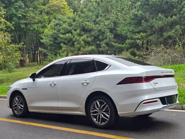 BYD Qin PLUS — Фото автомобиля 4