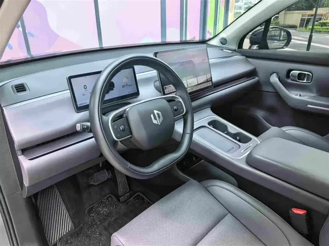 Leapmotor C10 — Фото автомобиля 20