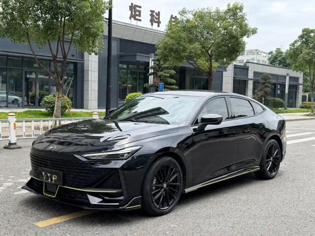 Фотография автомобиля — Changan UNI-V