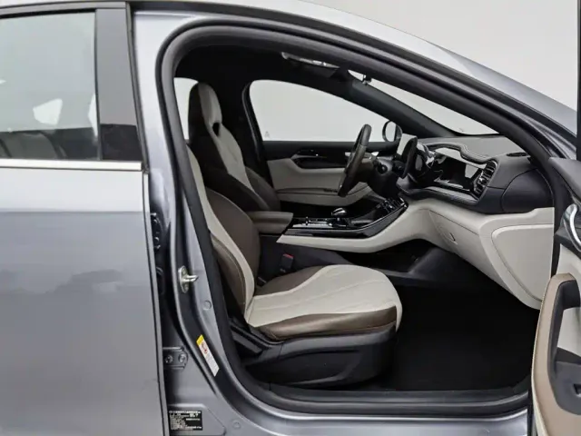 BYD Qin PLUS — Фото автомобиля 23