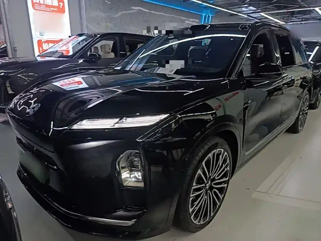 NIO NIO ES8 2025 Base Model — Фото автомобиля 2