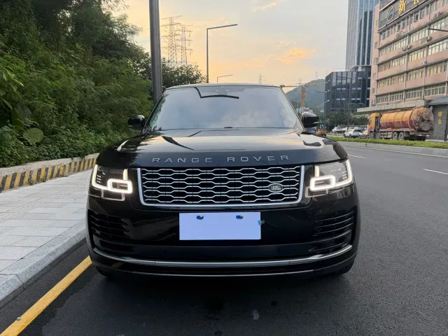 Land Rover Range Rover — Фото автомобиля 2