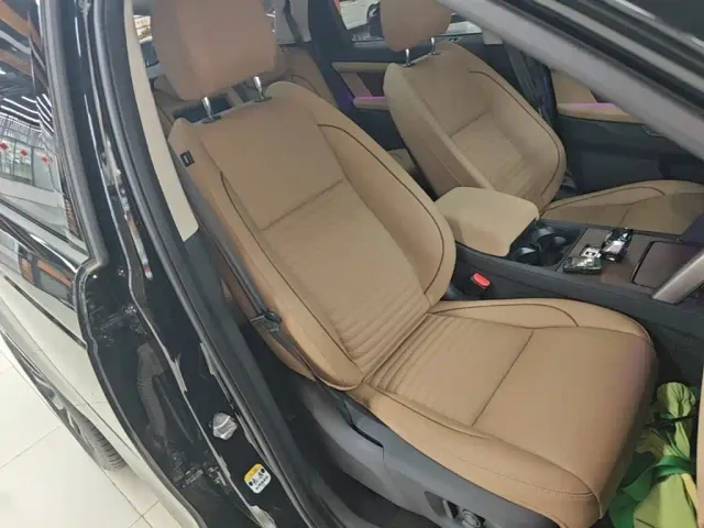 Land Rover Discovery Sport — Фото автомобиля 24
