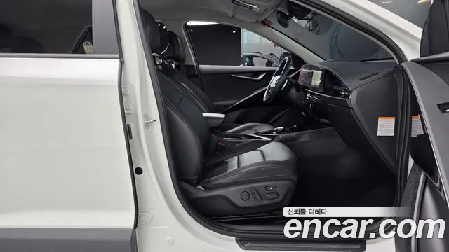 Kia Niro Niro (New) — Фото автомобиля 11