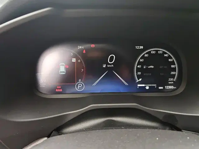 Toyota RAV4 — Фото автомобиля 14