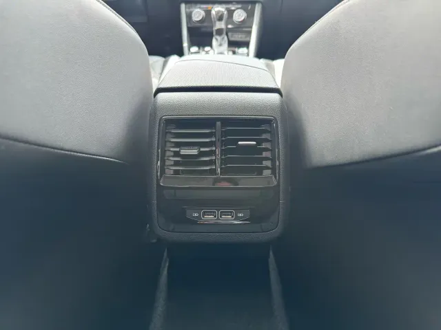 Volkswagen Sagitar — Фото автомобиля 15