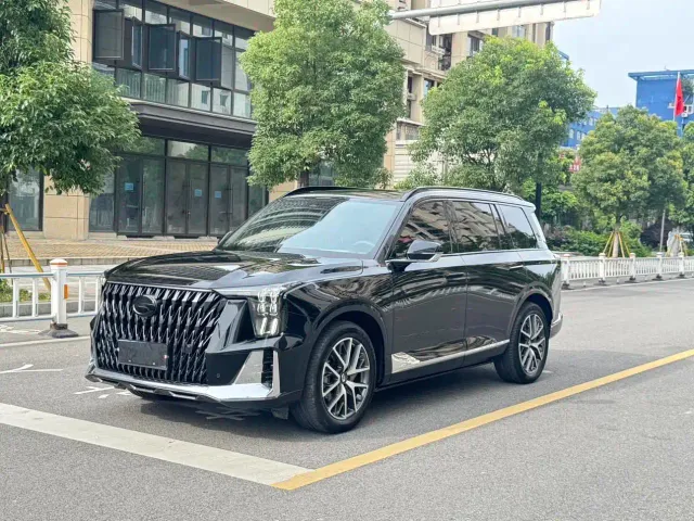 Фотография автомобиля — GAC Trumpchi GS8