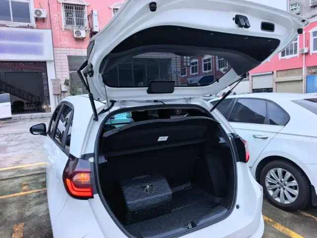 Honda Fit — Фото автомобиля 18