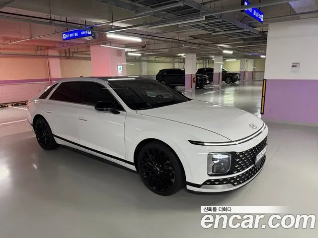 Hyundai Grandeur Grandeur (GN7) 2.5 Бензин 2WD — Фото автомобиля 14
