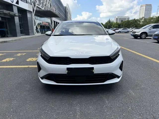 Kia K3 — Фото автомобиля 2