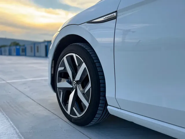 Volkswagen Lamando — Фото автомобиля 12