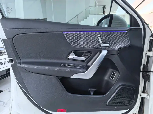 Mercedes-Benz A-Class — Фото автомобиля 4