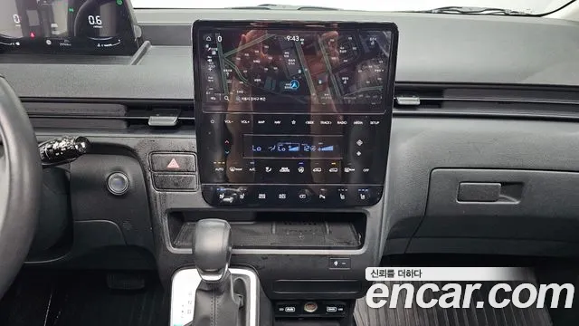 Hyundai Staria Staria L3.5 Tourer 11 мест — Фото автомобиля 12