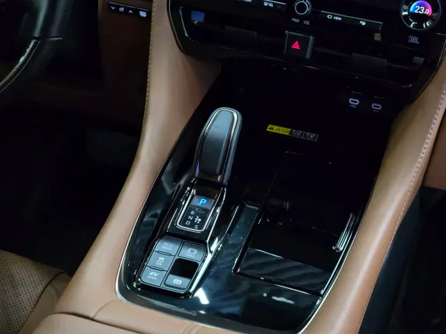 Toyota Vellfire — Фото автомобиля 13
