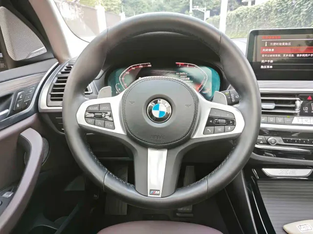 BMW X3 — Фото автомобиля 12