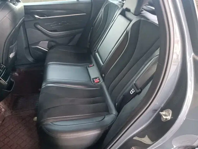 Geely Xingyue L — Фото автомобиля 16