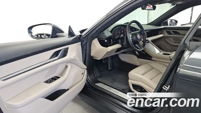 Porsche Taycan Taycan Khan — Фото автомобиля 15