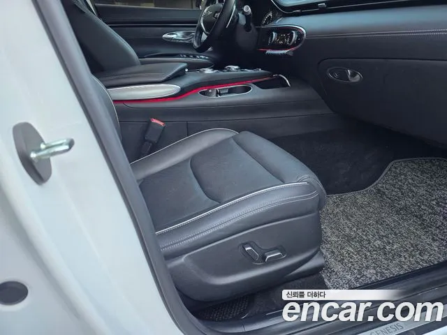 Genesis GV70 — Фото автомобиля 7