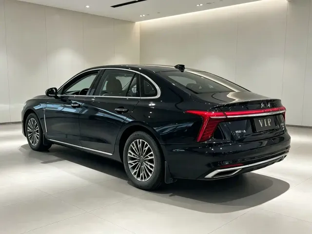 Hongqi H5 — Фото автомобиля 9