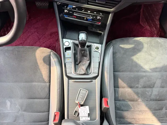 Volkswagen Sagitar — Фото автомобиля 12