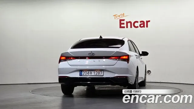 Hyundai Avante CN7 — Фото автомобиля 4