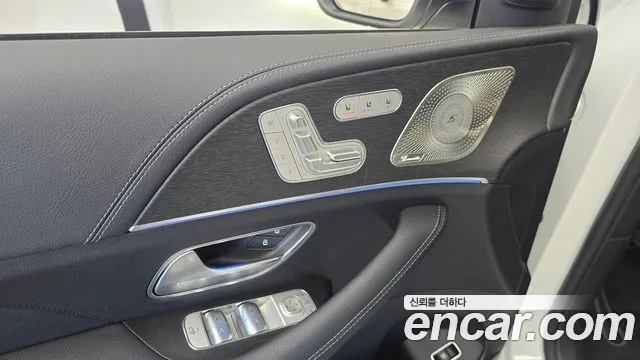 Mercedes-Benz GLE-Class — Фото автомобиля 30