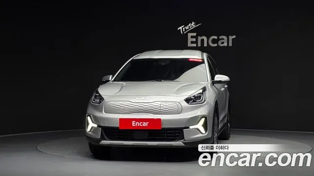 Kia Niro — Фото автомобиля 2
