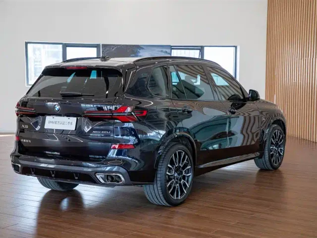 BMW X5 — Фото автомобиля 6