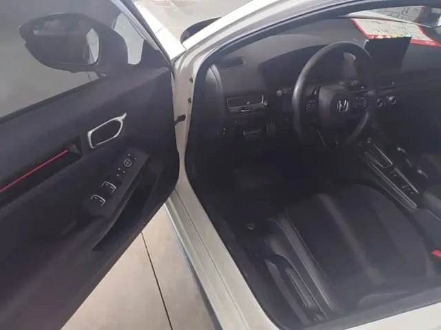 Honda Civic — Фото автомобиля 15