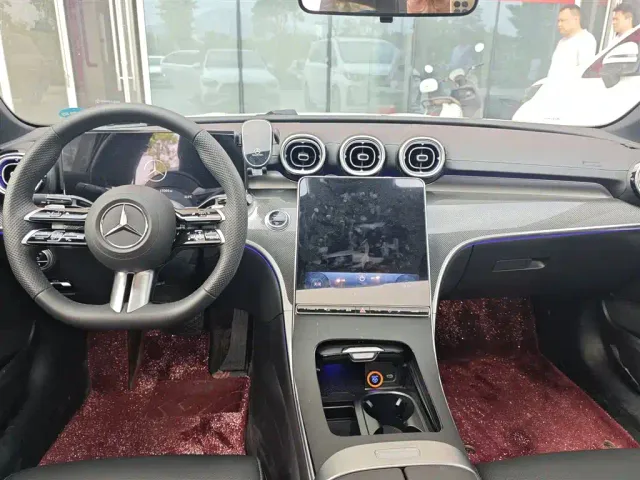 Mercedes-Benz C-Class — Фото автомобиля 6